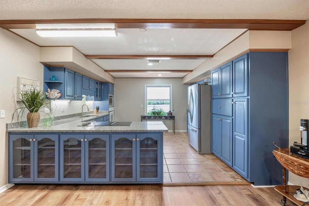 En Venta: $850,000 (3 camas, 4 baños, 3143 Pies cuadrados)