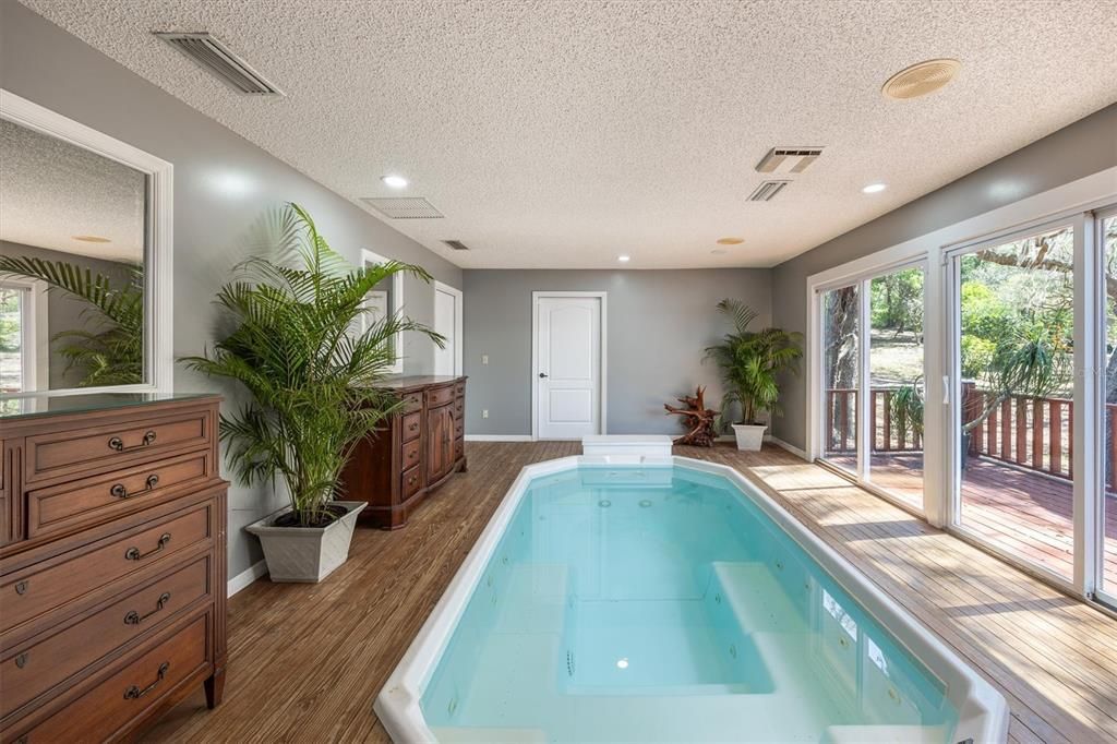 En Venta: $850,000 (3 camas, 4 baños, 3143 Pies cuadrados)