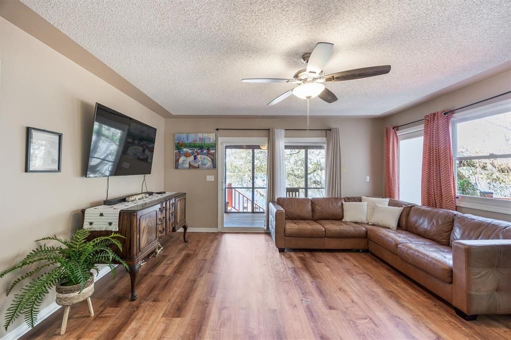 En Venta: $850,000 (3 camas, 4 baños, 3143 Pies cuadrados)