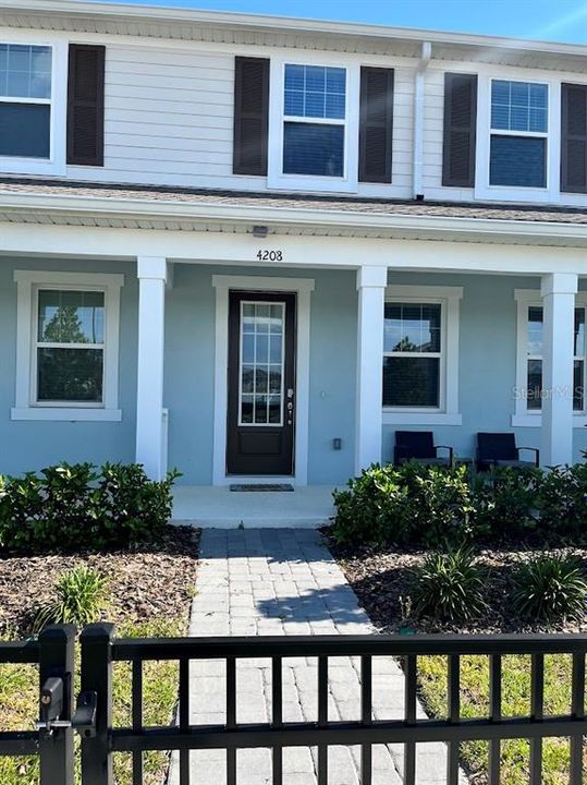 For Rent: $2,395 (3 beds, 2 baths, 1476 Square Feet)