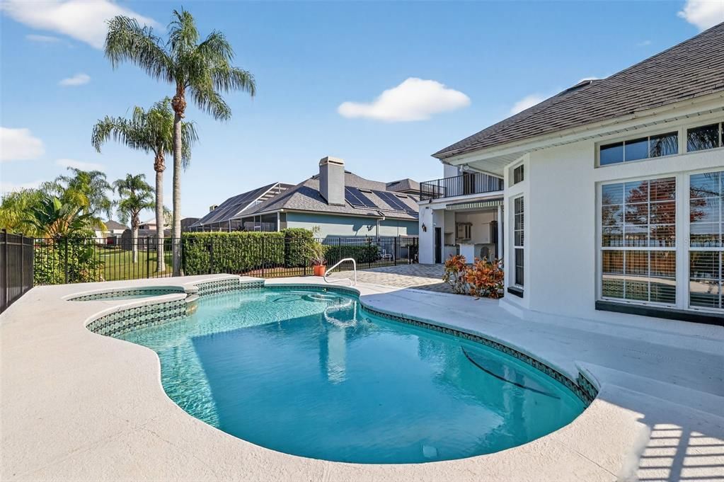 For Sale: $1,280,000 (5 beds, 3 baths, 5573 Square Feet)