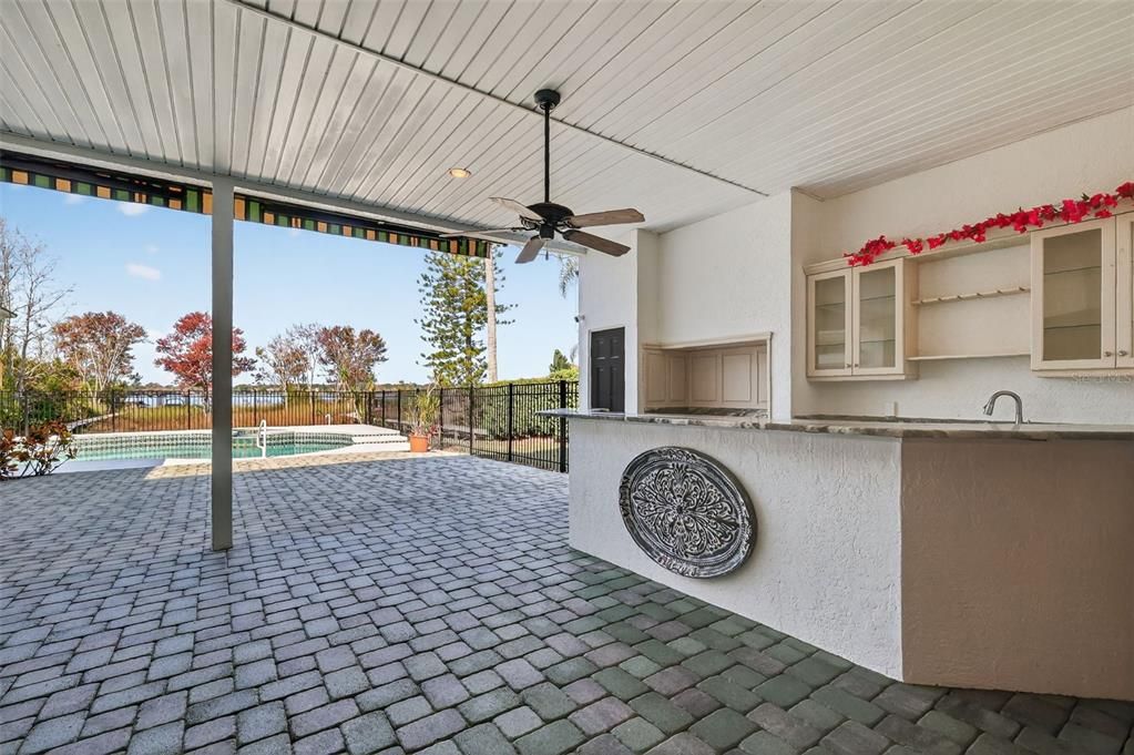 For Sale: $1,280,000 (5 beds, 3 baths, 5573 Square Feet)