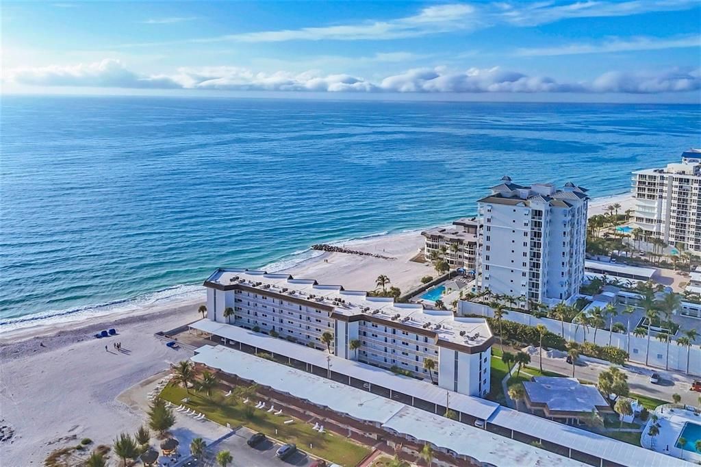 For Sale: $839,000 (2 beds, 2 baths, 1248 Square Feet)