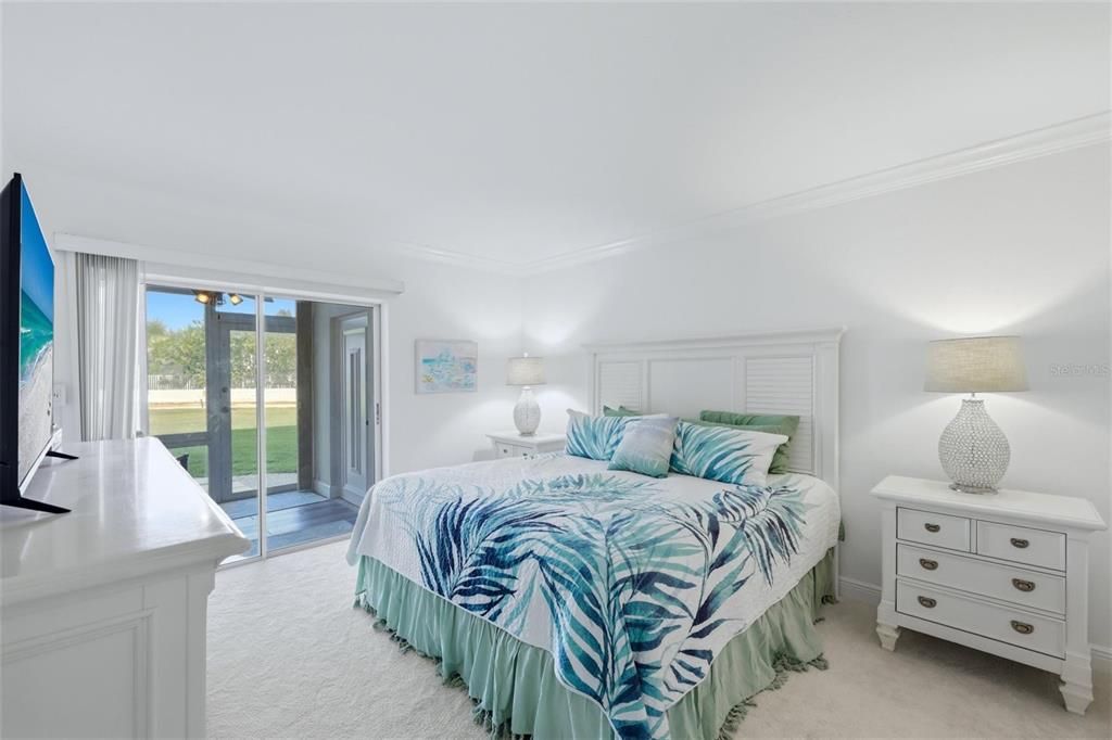 For Sale: $839,000 (2 beds, 2 baths, 1248 Square Feet)