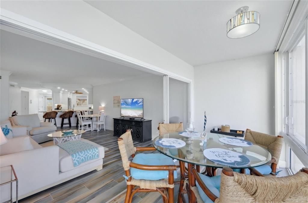 For Sale: $839,000 (2 beds, 2 baths, 1248 Square Feet)