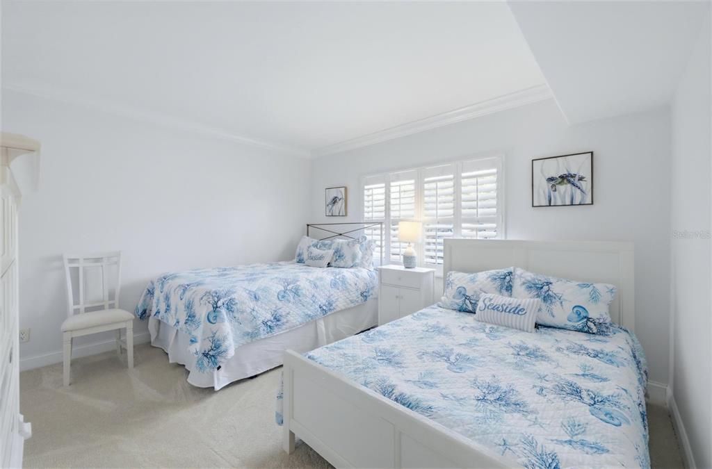 For Sale: $839,000 (2 beds, 2 baths, 1248 Square Feet)