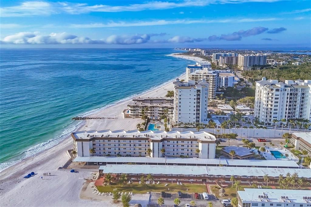 For Sale: $839,000 (2 beds, 2 baths, 1248 Square Feet)