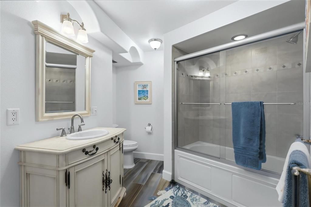 For Sale: $839,000 (2 beds, 2 baths, 1248 Square Feet)
