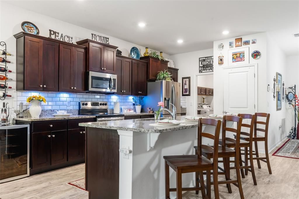 En Venta: $424,990 (3 camas, 2 baños, 1884 Pies cuadrados)