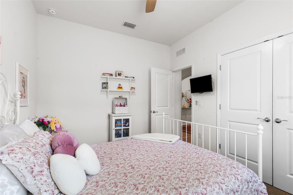 En Venta: $424,990 (3 camas, 2 baños, 1884 Pies cuadrados)