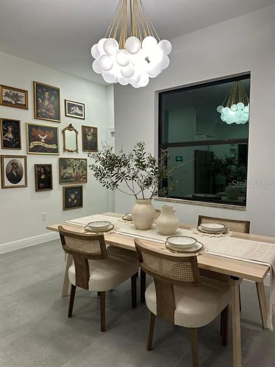 Activo con contrato: $340,000 (3 camas, 2 baños, 1491 Pies cuadrados)