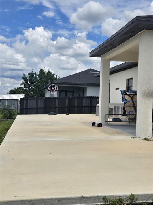 Activo con contrato: $340,000 (3 camas, 2 baños, 1491 Pies cuadrados)