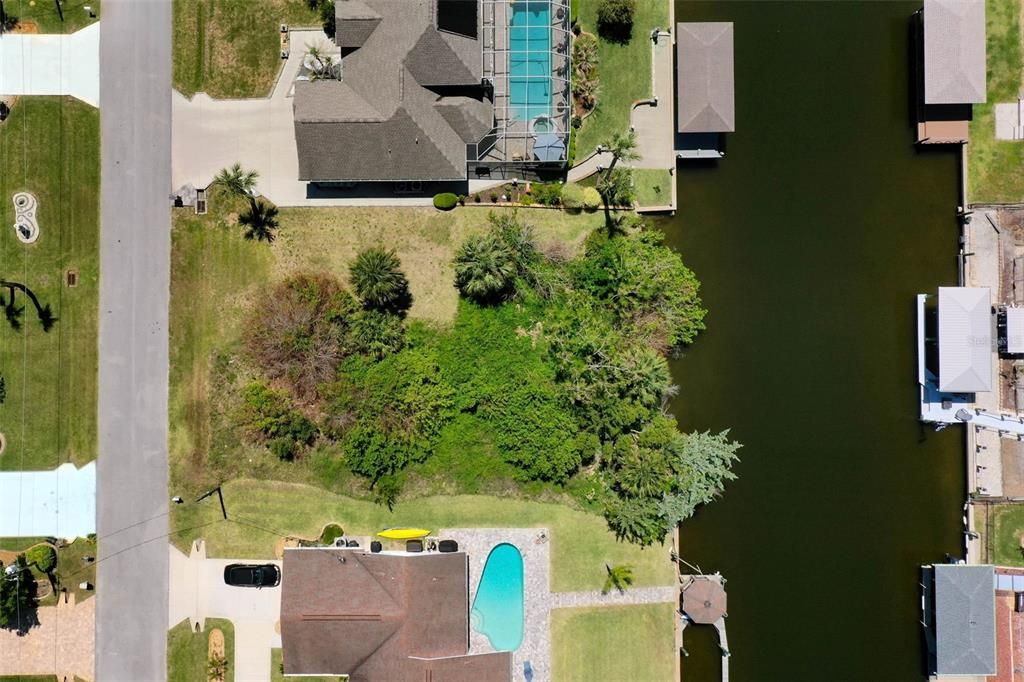 En Venta: $279,900 (0.23 acres)