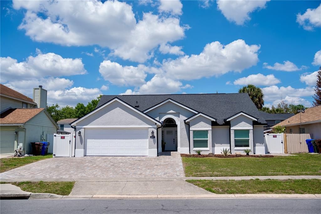 Active With Contract: $458,900 (3 beds, 2 baths, 1692 Square Feet)