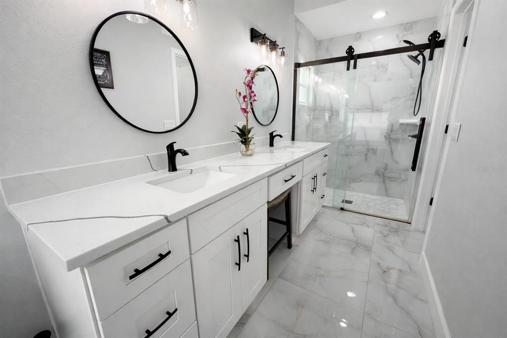 Active With Contract: $458,900 (3 beds, 2 baths, 1692 Square Feet)