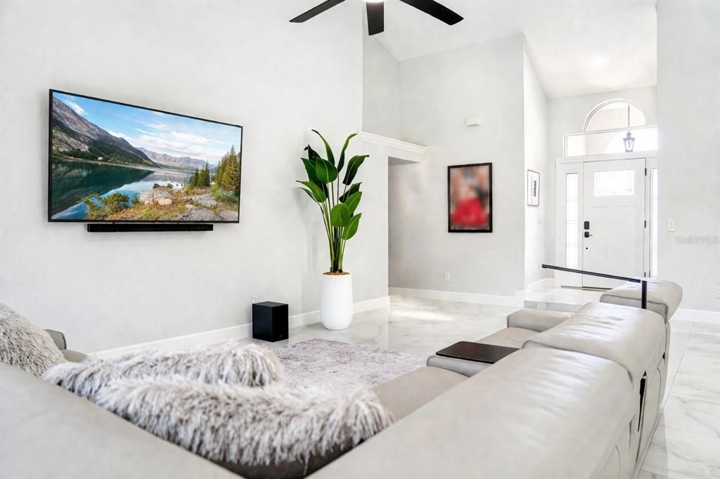 Active With Contract: $458,900 (3 beds, 2 baths, 1692 Square Feet)