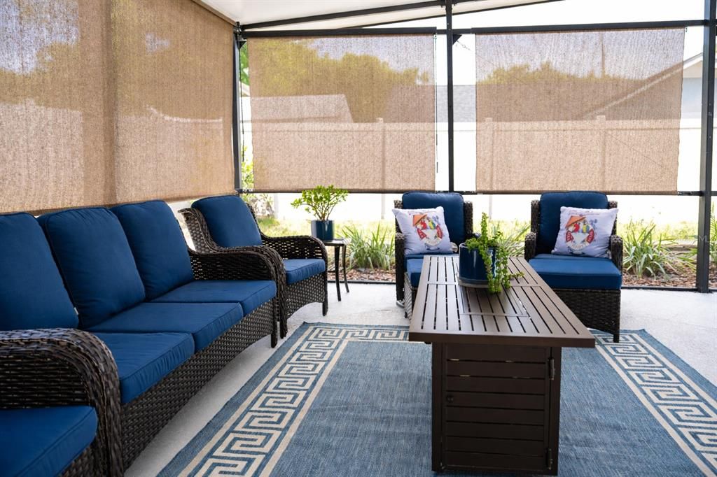 Active With Contract: $458,900 (3 beds, 2 baths, 1692 Square Feet)