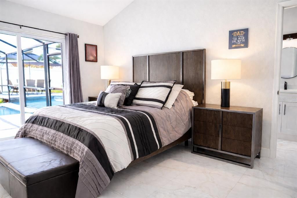 Active With Contract: $458,900 (3 beds, 2 baths, 1692 Square Feet)