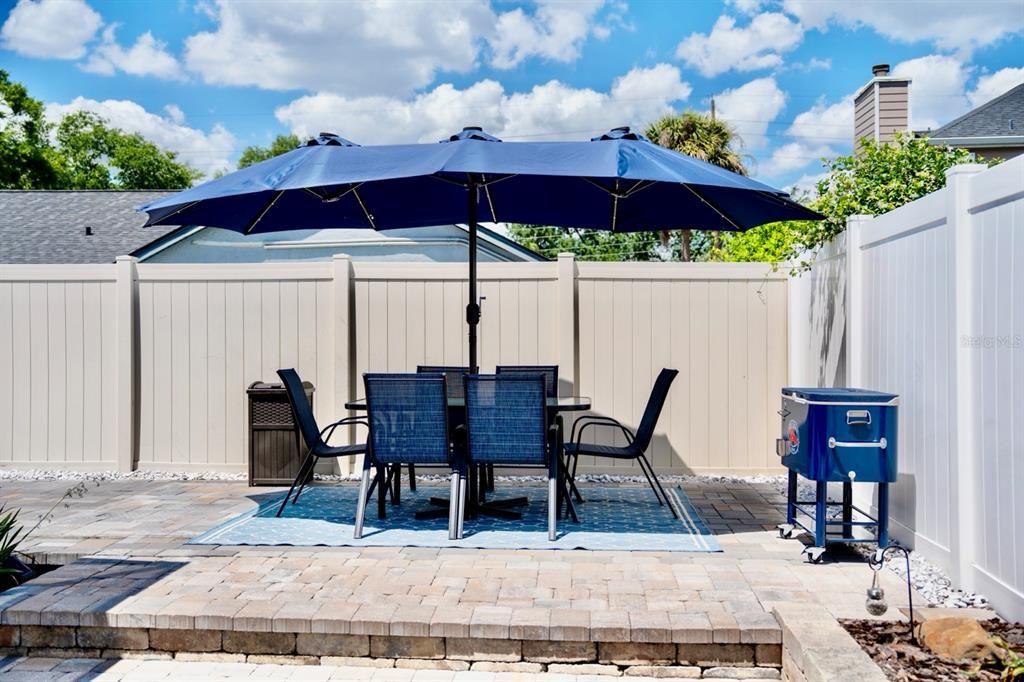 Active With Contract: $458,900 (3 beds, 2 baths, 1692 Square Feet)