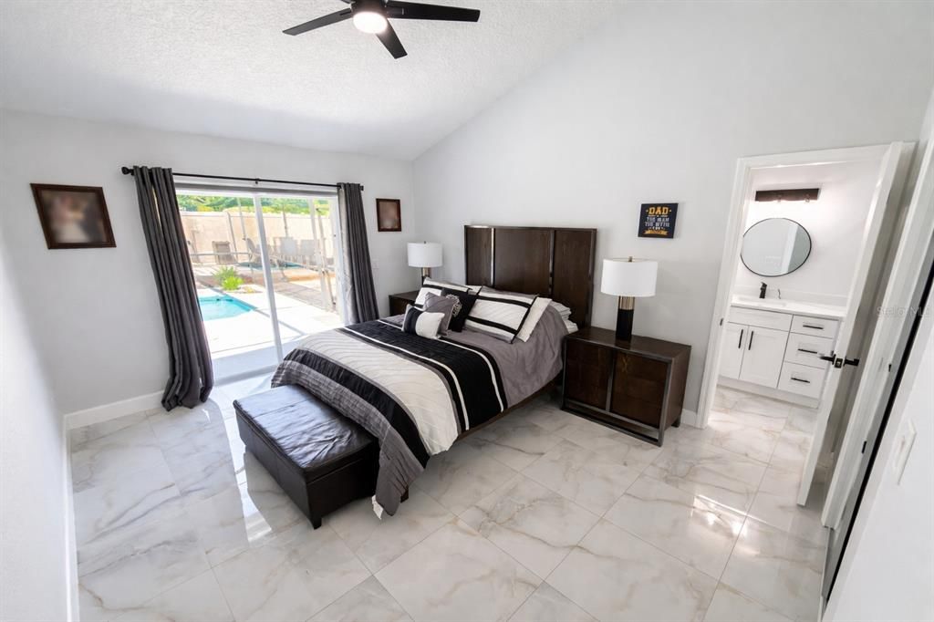 Active With Contract: $458,900 (3 beds, 2 baths, 1692 Square Feet)