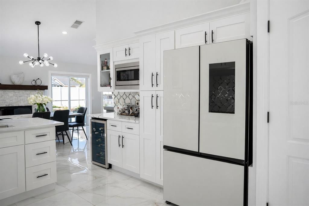 Active With Contract: $458,900 (3 beds, 2 baths, 1692 Square Feet)