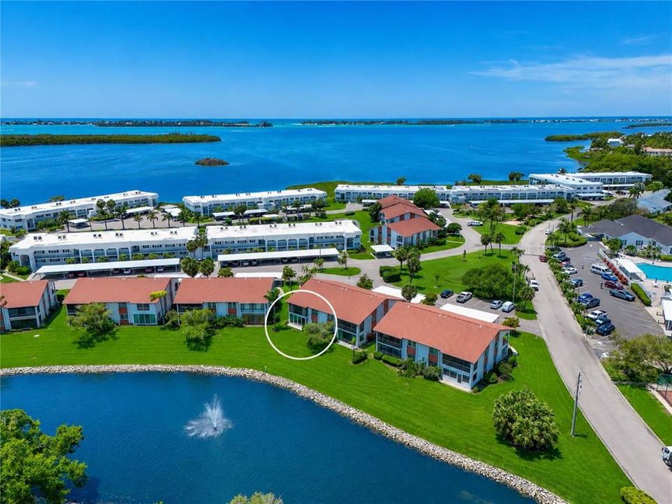 На продажу: $350,000 (2 спален, 2 ванн, 1525 Квадратных фут)