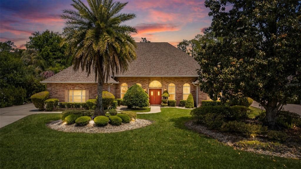 Active With Contract: $600,000 (5 beds, 3 baths, 2921 Square Feet)