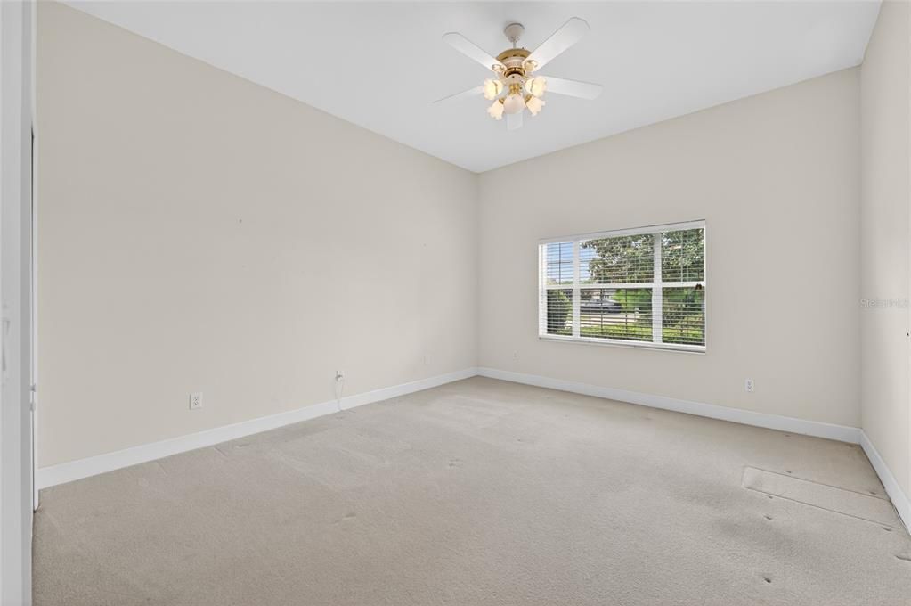 Active With Contract: $600,000 (5 beds, 3 baths, 2921 Square Feet)