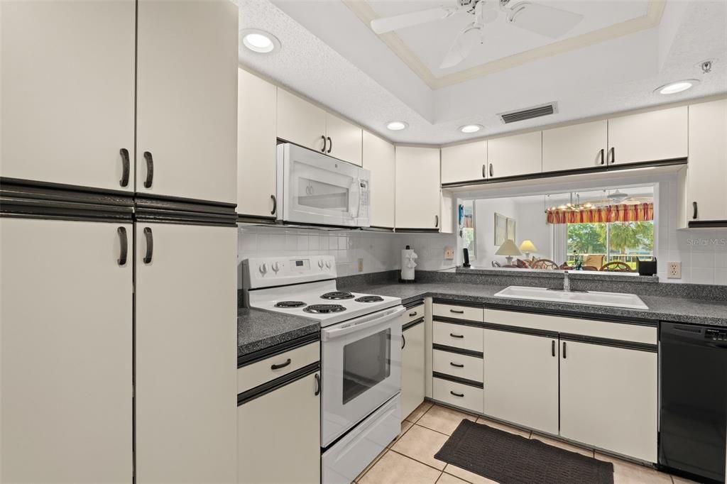En Venta: $150,000 (2 camas, 2 baños, 1042 Pies cuadrados)