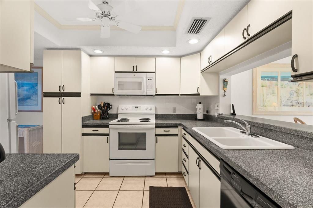 En Venta: $150,000 (2 camas, 2 baños, 1042 Pies cuadrados)