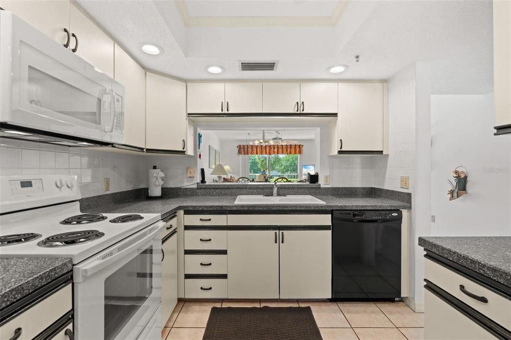 En Venta: $150,000 (2 camas, 2 baños, 1042 Pies cuadrados)