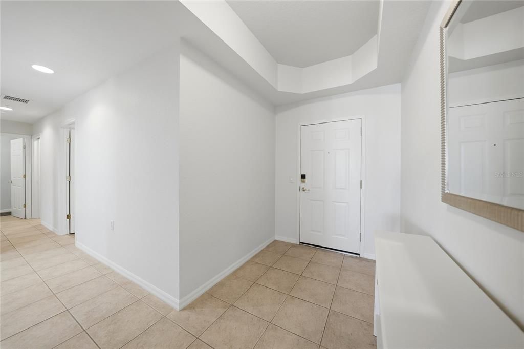 Activo con contrato: $198,000 (2 camas, 2 baños, 1351 Pies cuadrados)