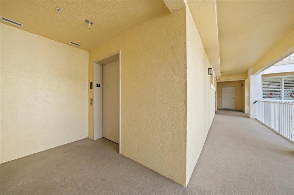 Activo con contrato: $198,000 (2 camas, 2 baños, 1351 Pies cuadrados)