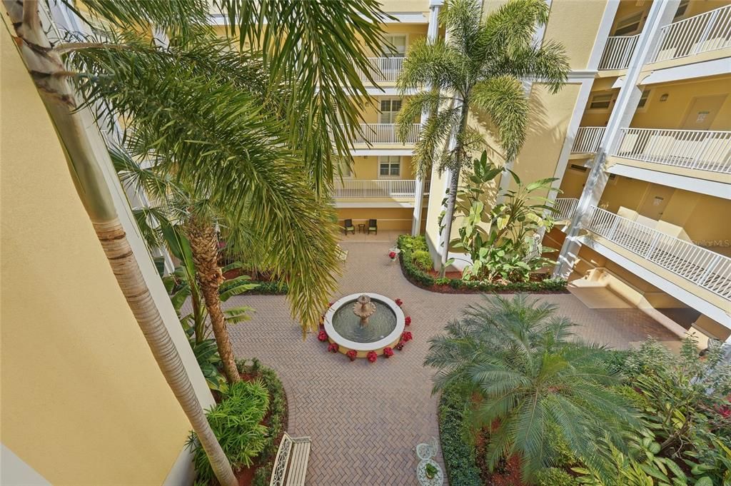 Activo con contrato: $198,000 (2 camas, 2 baños, 1351 Pies cuadrados)