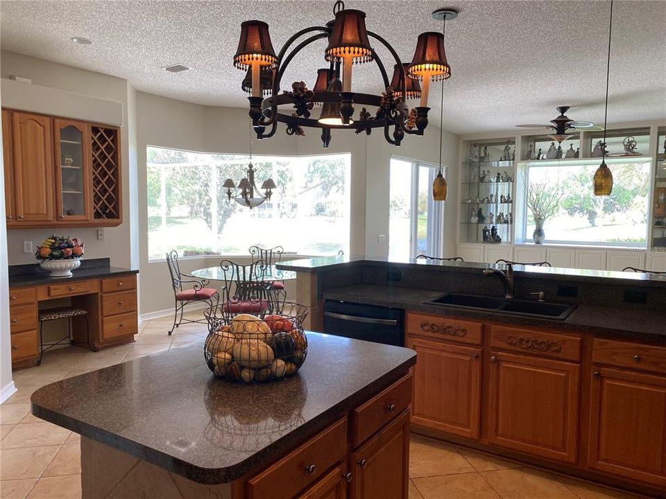For Sale: $569,900 (3 beds, 2 baths, 2009 Square Feet)