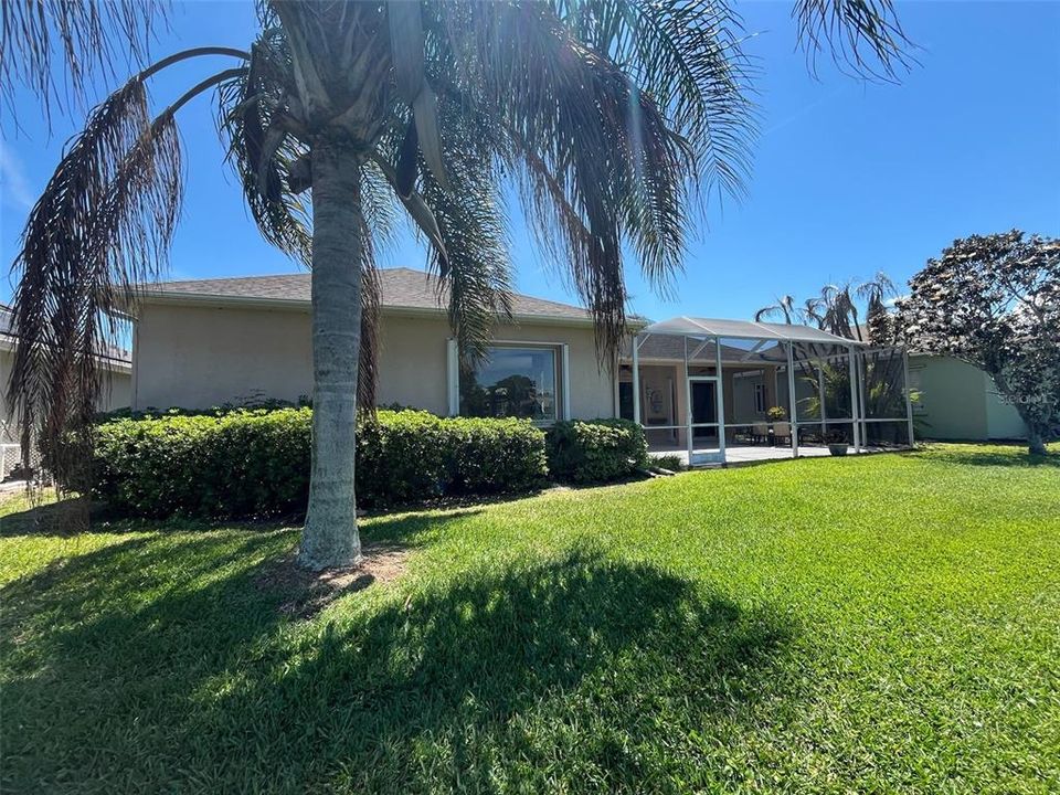 For Sale: $569,900 (3 beds, 2 baths, 2009 Square Feet)