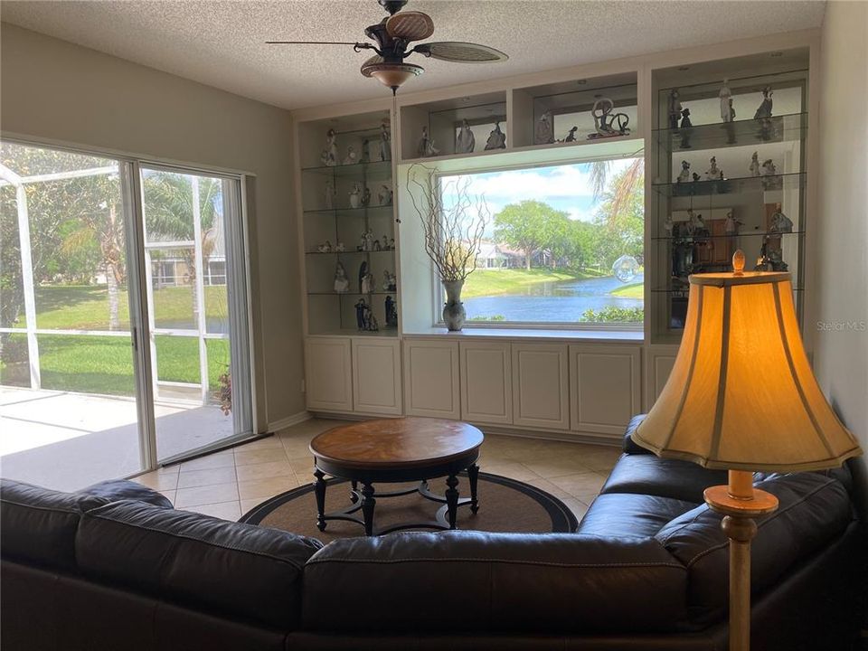 For Sale: $569,900 (3 beds, 2 baths, 2009 Square Feet)
