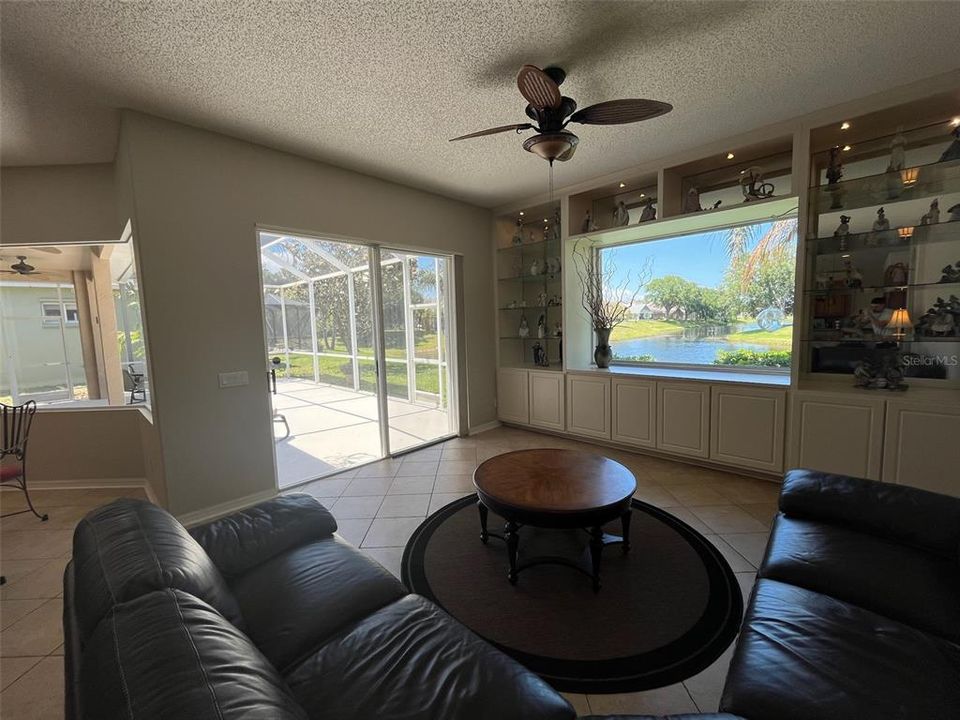 For Sale: $569,900 (3 beds, 2 baths, 2009 Square Feet)