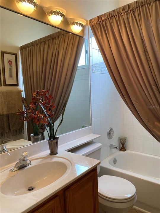 For Sale: $569,900 (3 beds, 2 baths, 2009 Square Feet)