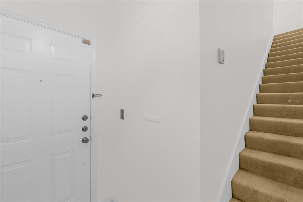 For Sale: $144,900 (1 beds, 1 baths, 948 Square Feet)
