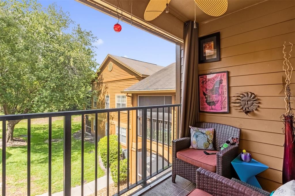 For Sale: $144,900 (1 beds, 1 baths, 948 Square Feet)