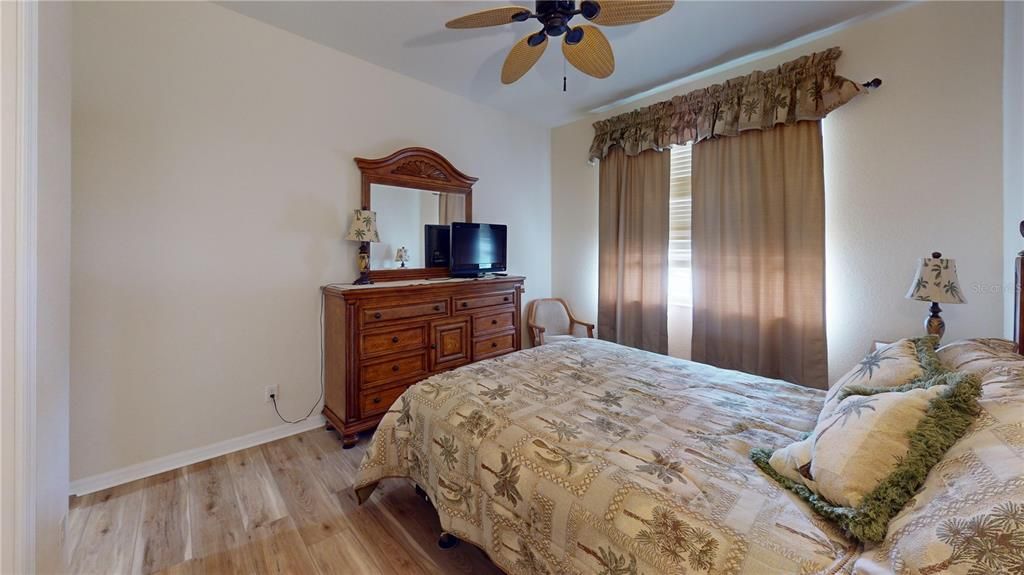 For Rent: $2,800 (3 beds, 2 baths, 1704 Square Feet)