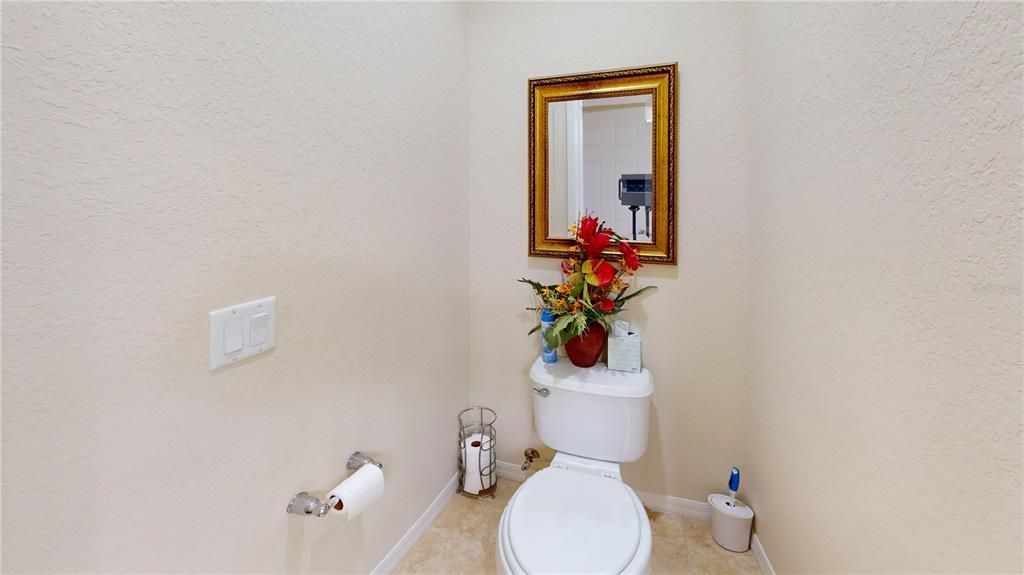 For Rent: $2,800 (3 beds, 2 baths, 1704 Square Feet)