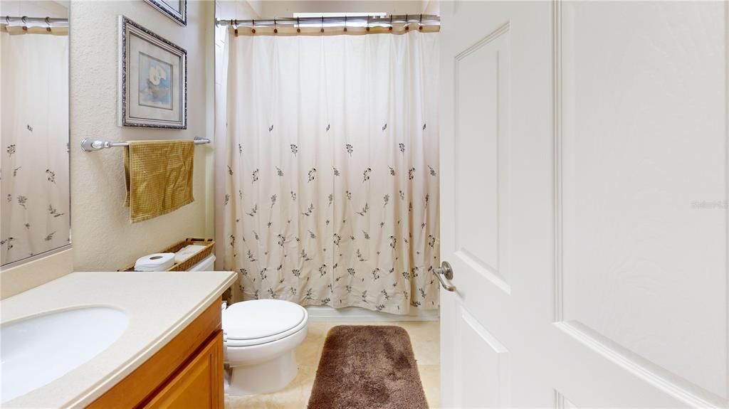 For Rent: $2,800 (3 beds, 2 baths, 1704 Square Feet)