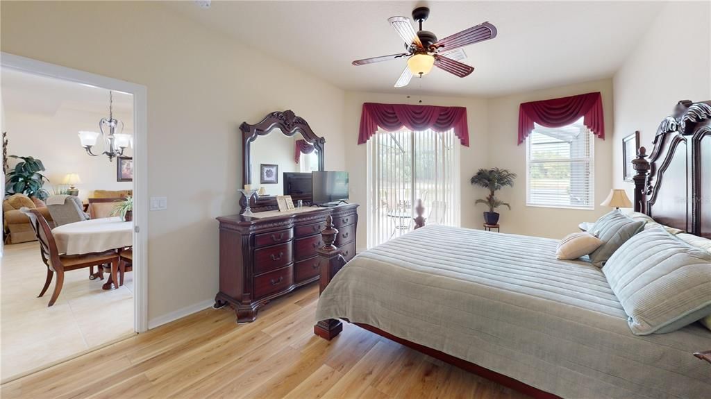 For Rent: $2,800 (3 beds, 2 baths, 1704 Square Feet)