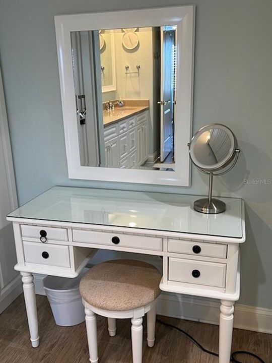 For Rent: $4,675 (2 beds, 2 baths, 1450 Square Feet)