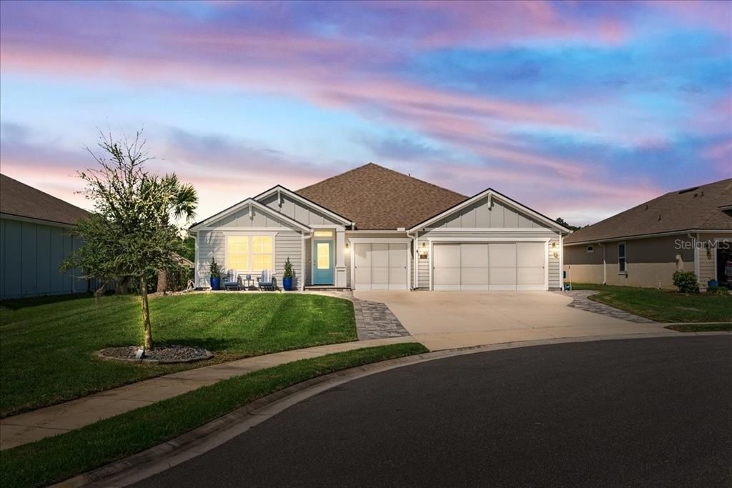 For Sale: $729,000 (4 beds, 3 baths, 2798 Square Feet)