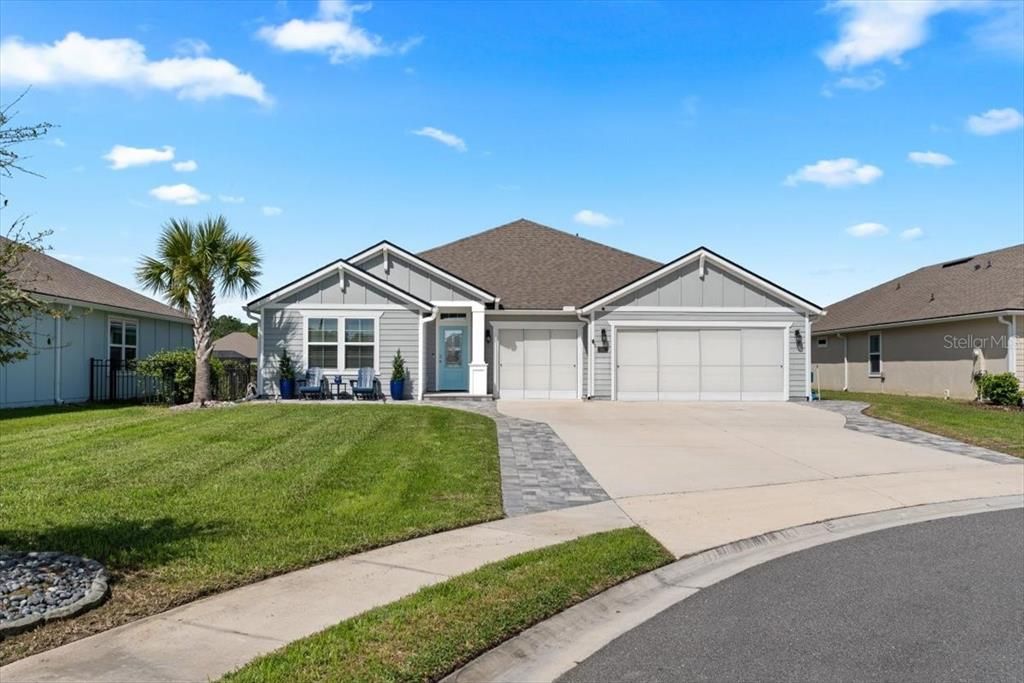 For Sale: $729,000 (4 beds, 3 baths, 2798 Square Feet)