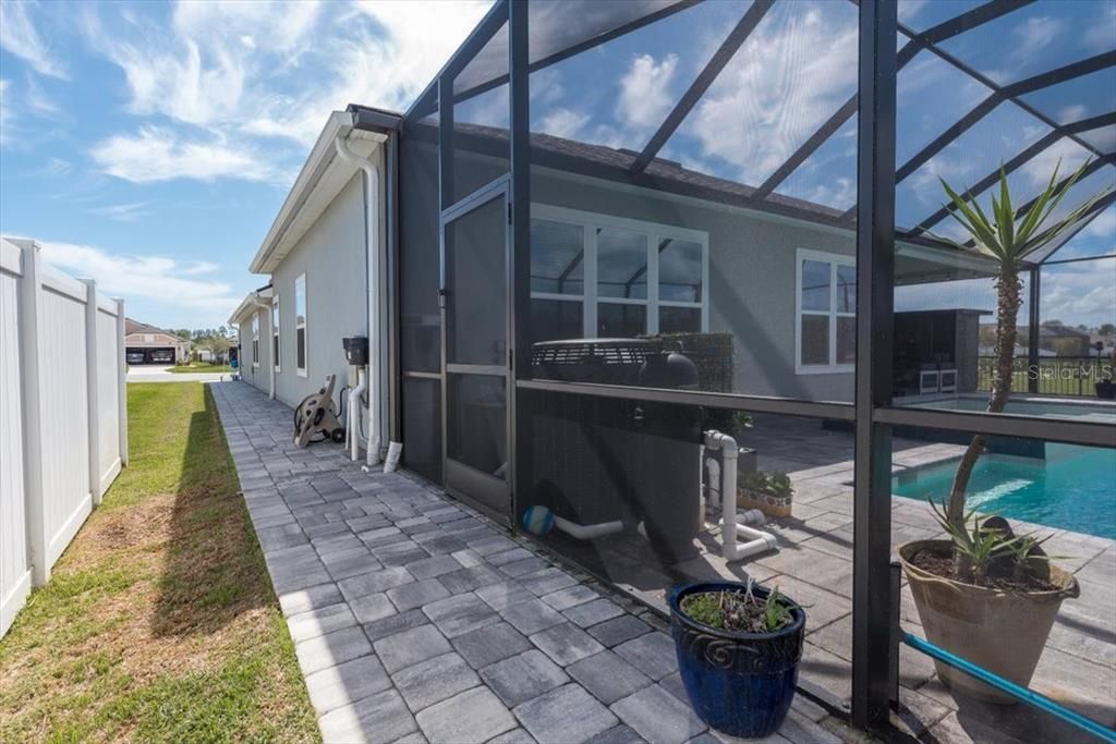 For Sale: $729,000 (4 beds, 3 baths, 2798 Square Feet)