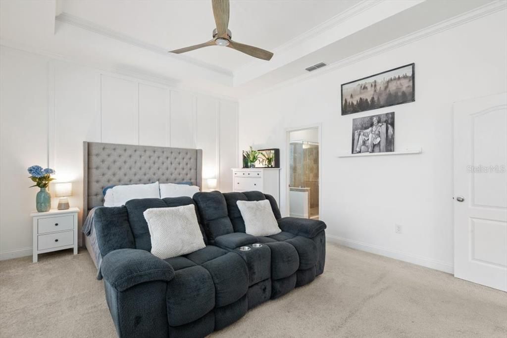 For Sale: $729,000 (4 beds, 3 baths, 2798 Square Feet)